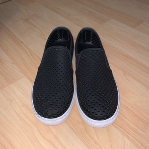 Steve Madden slip on sneakers